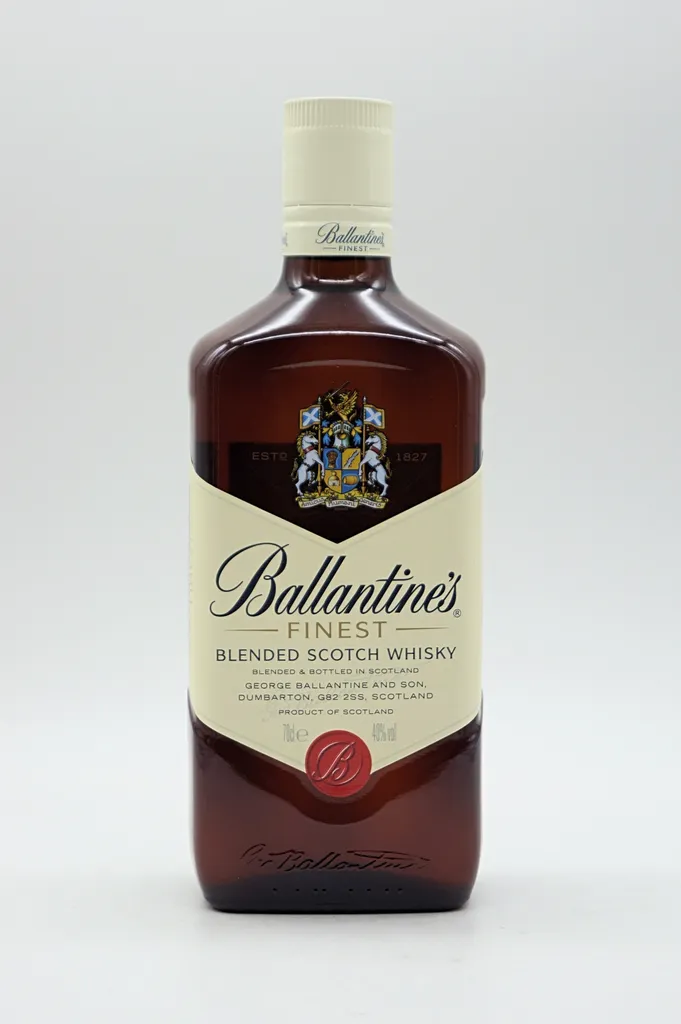 Ballantine's Finest Blended Scotch Whisky | 40 % Vol | 0,7 L 11 Ballantine's Finest Blended Scotch Whisky | 40 % Vol | 0,7 L – Bild 11