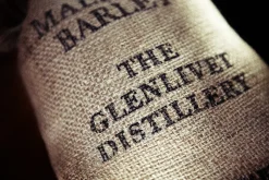 The Glenlivet 18 Jahre Single Malt Scotch Whisky In Geschenkpackung | 40 % Vol | 0,7 L -Essen Verkäufe b44d439955127d6460f8b1e4d7151317