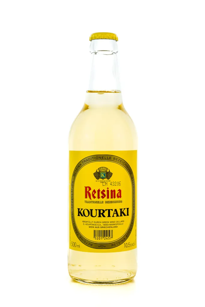 Retsina Kourtaki 500ml Trockener Geharzter Weißwein Aus Griechenland 1 Retsina Kourtaki 500ml Trockener Geharzter Weißwein Aus Griechenland