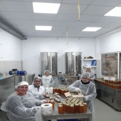 JT-Lizenzen 400g Glas Wildkräuterhonig Golden Melostalia Archontakis Aus Kreta Griechenland 10 JT-Lizenzen 400g Glas Wildkräuterhonig Golden Melostalia Archontakis Aus Kreta Griechenland -Essen Verkäufe bead18997fb17f7476755149b1c5d7a5