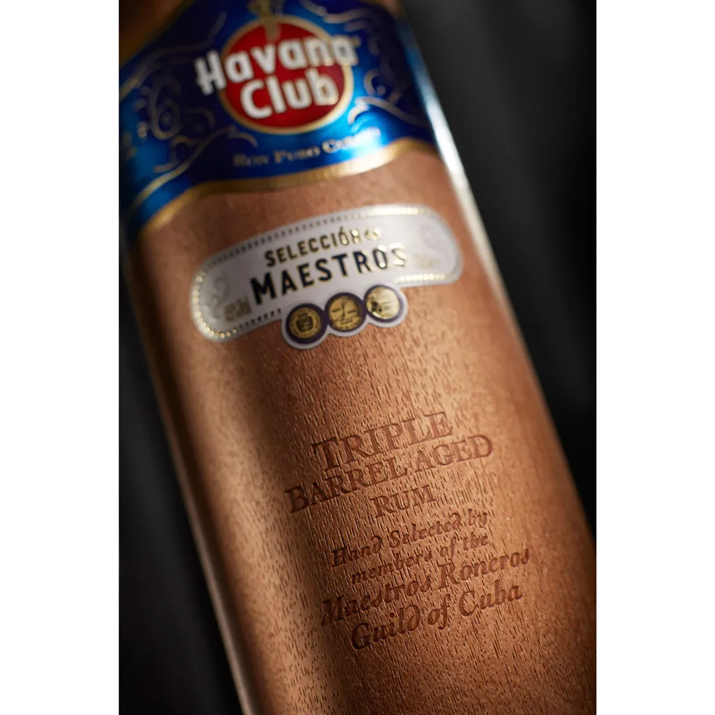 Havana Club Selección De Maestros Triple Barrel Aged Rum In Geschenkpackung Kuba | 45 % Vol | 0,7 L 5 Havana Club Selección De Maestros Triple Barrel Aged Rum In Geschenkpackung Kuba | 45 % Vol | 0,7 L – Bild 5